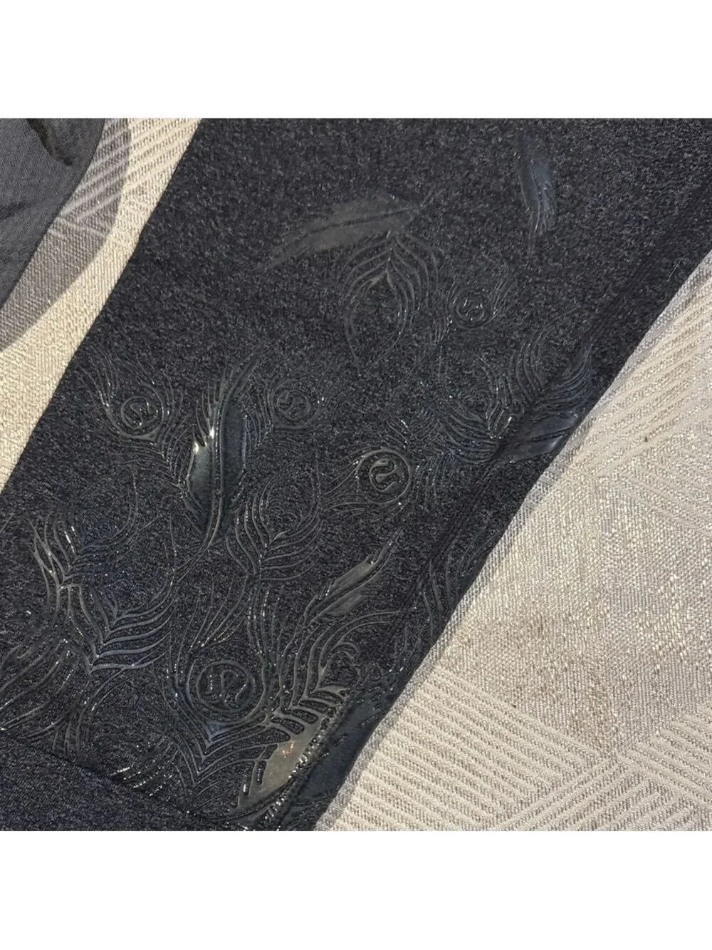 Lululemon Acro Crop Leggings Size 8